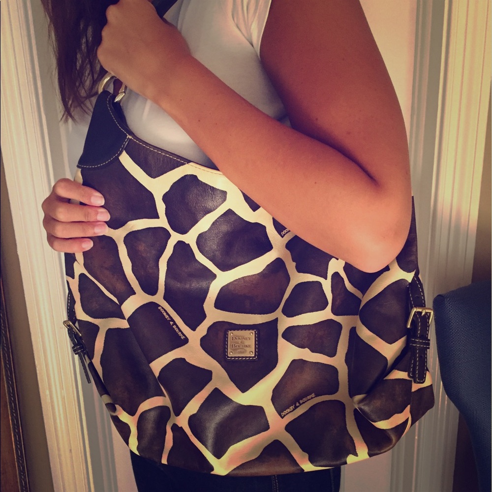 Dooney & Bourke giraffe print purse (XL)